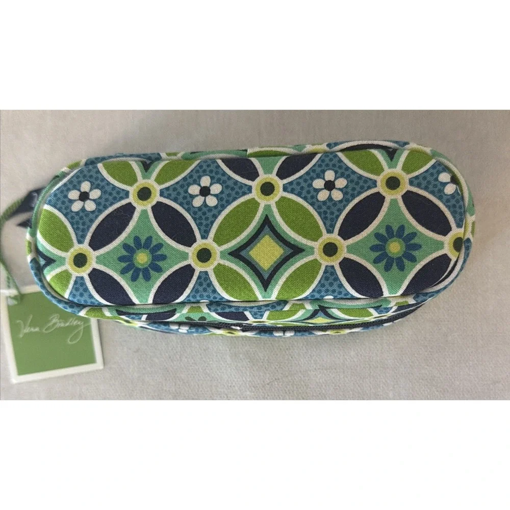 Vera Bradley Daisy Daisy Deep Zippered EYE/SUNGLASS CASE - New with Tag NWT